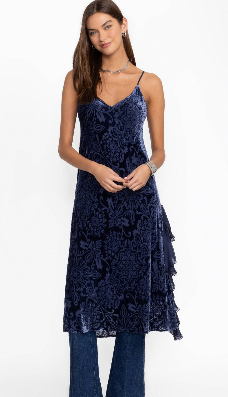 CEECEE RUFFLE SLIP DRESS/JOHNNY WAS