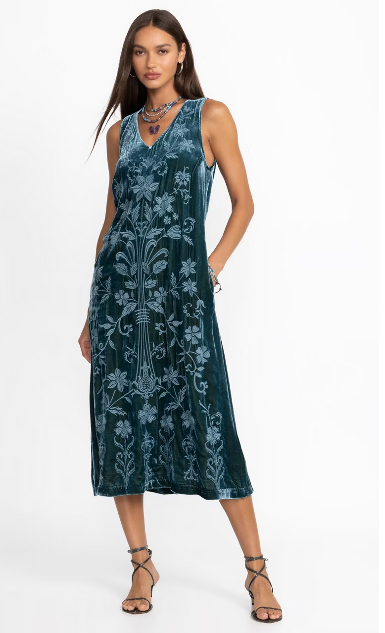  VELVET V‑NECK DRESS  / JOHNNY WAS