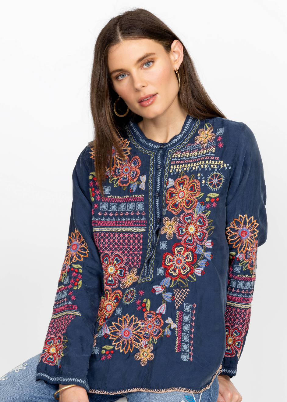 KATIE BLOUSE / JOHNNY WAS