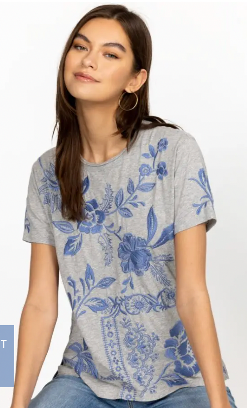 LYRA RELAXED CREW NECK TEE/  JOHNNY WAS